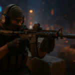 Operador táctico apuntando con un fusil M4 full equipado en una zona urbana de COD Mobile