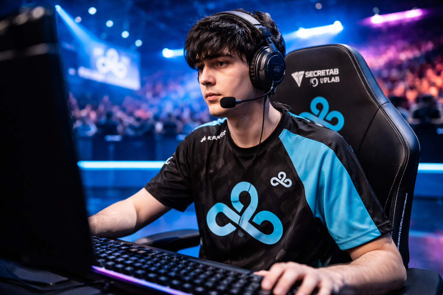 Demon1 entrenando en el escenario con Cloud9, listo para cubrir a OXY en el VCT Americas Kickoff.