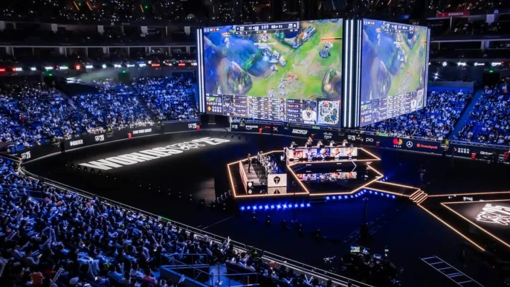 Vista del ambiente en la fase Knockout de League of Legends Worlds 2025 el 30 de octubre de 2025 en Shanghái, China.