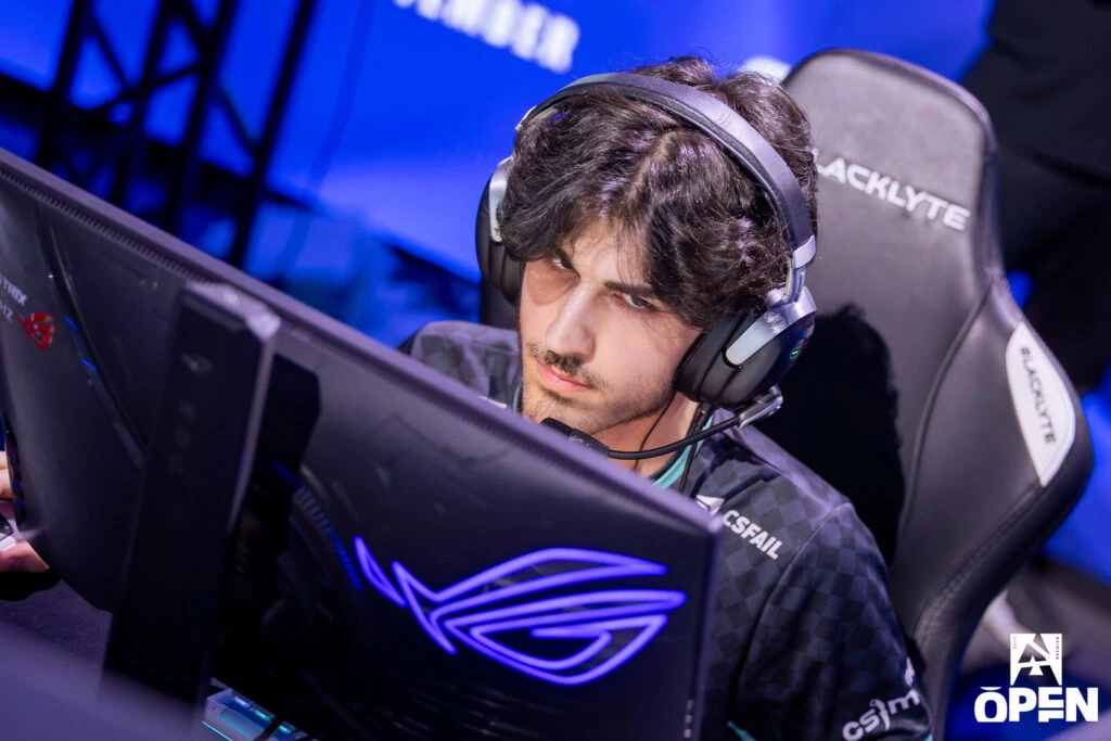 wicadia kept Aurora competitive on Anubis against NAVI